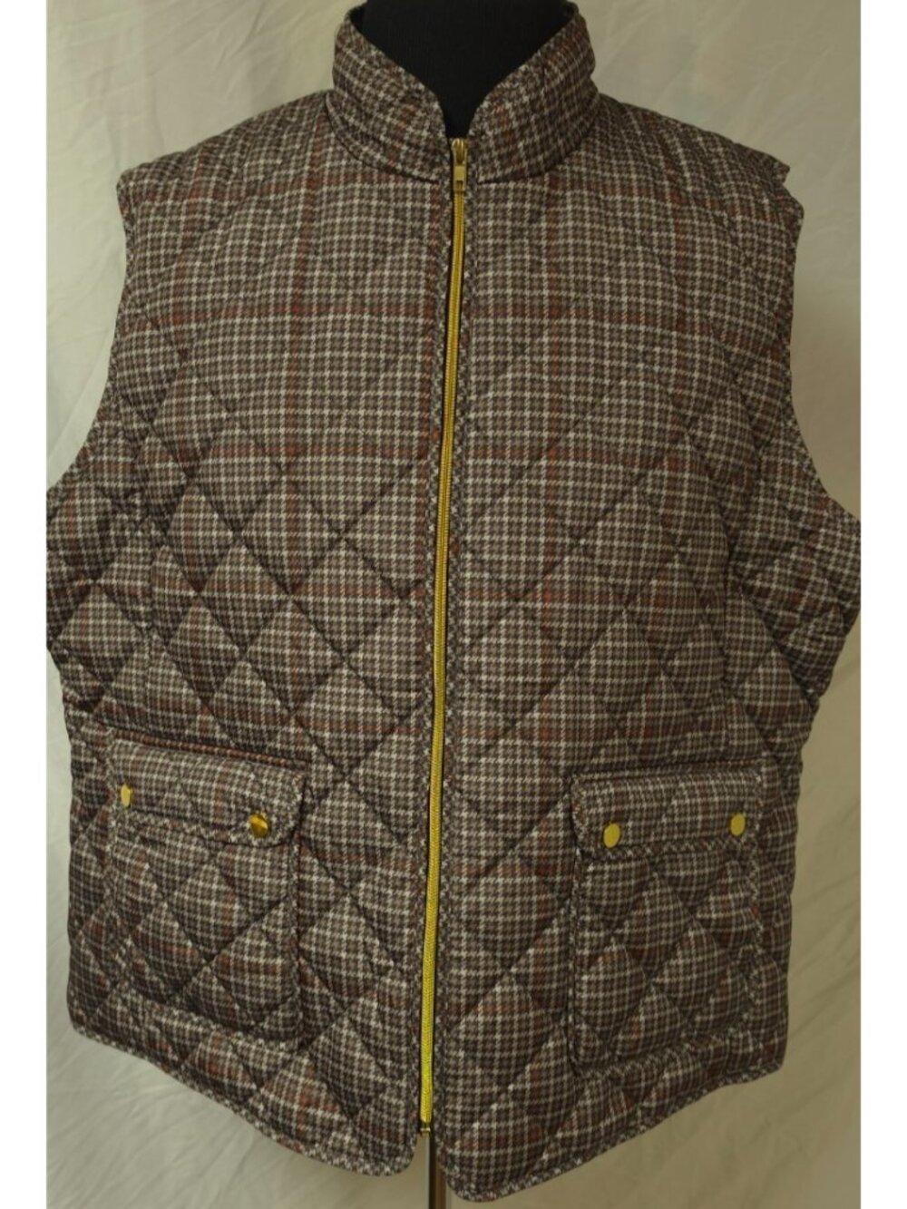 St John’s Bay Womens 3X Plaid Houndstooth Zip Gold Accents Quilted Puffer Vest